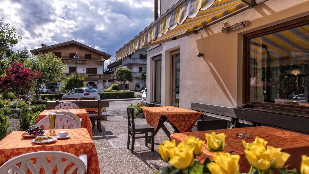 Hotel Moritz Toblach Exteriör bild