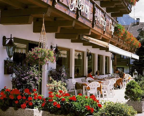Hotel Moritz Toblach Exteriör bild