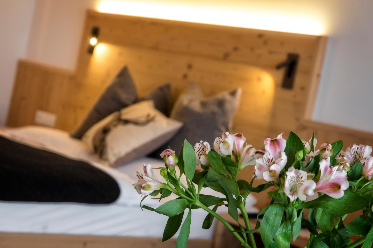 Hotel Moritz Toblach Exteriör bild
