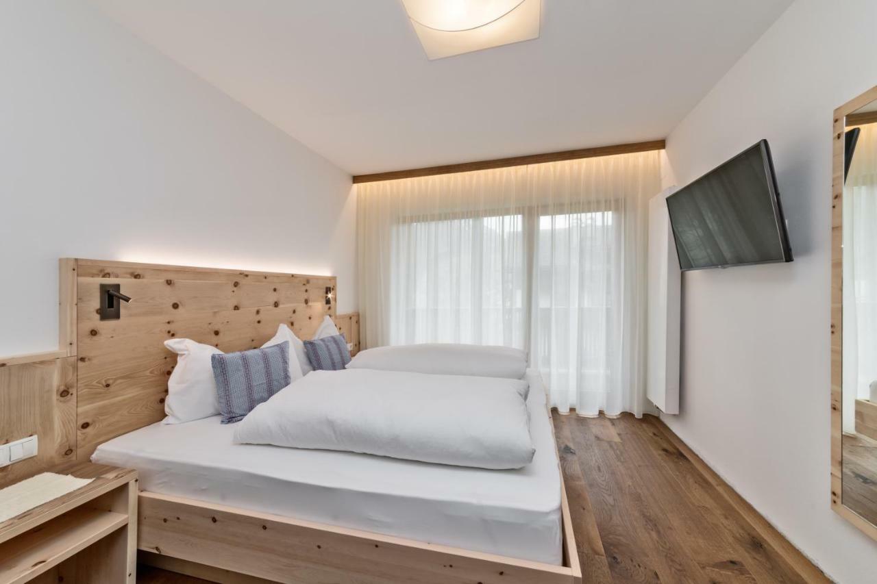 Hotel Moritz Toblach Exteriör bild