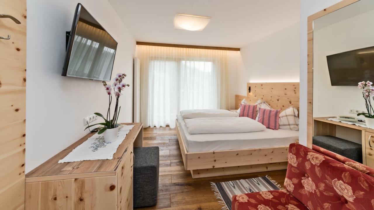 Hotel Moritz Toblach Exteriör bild